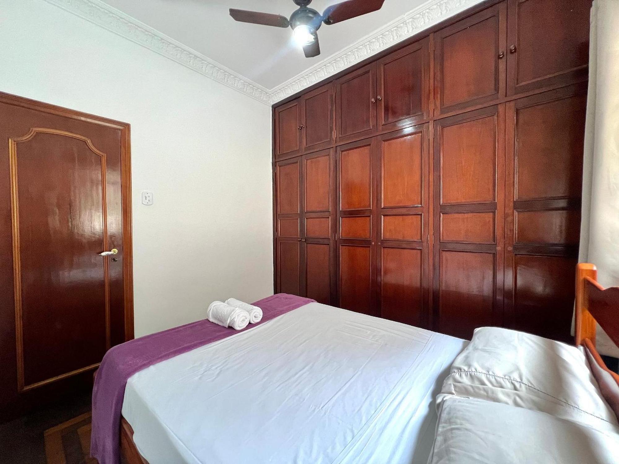 Casa Em Copacabana - 2 *